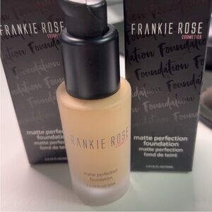 Matte Perfection Foundation - shade Vintage